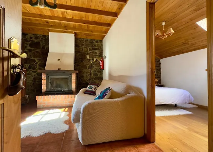 Apartamentos y Casas de Aldea La Pornacal