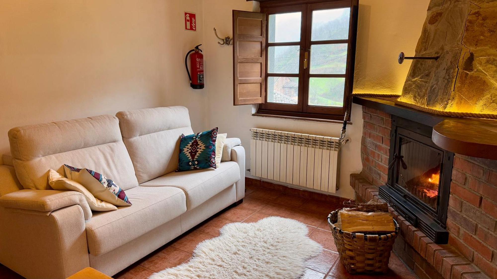 Y Casas De Aldea La Pornacal Gasthof *