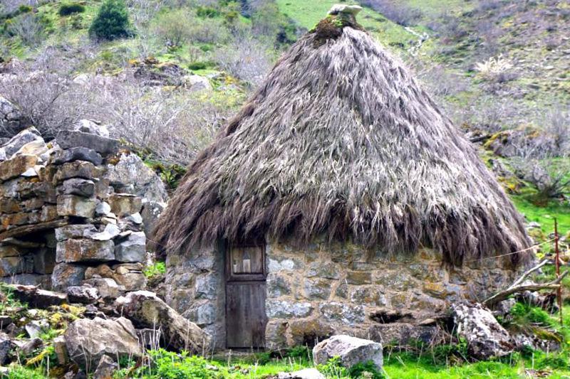 Pensión Y Casas De Aldea La Pornacal Villar de Vildas