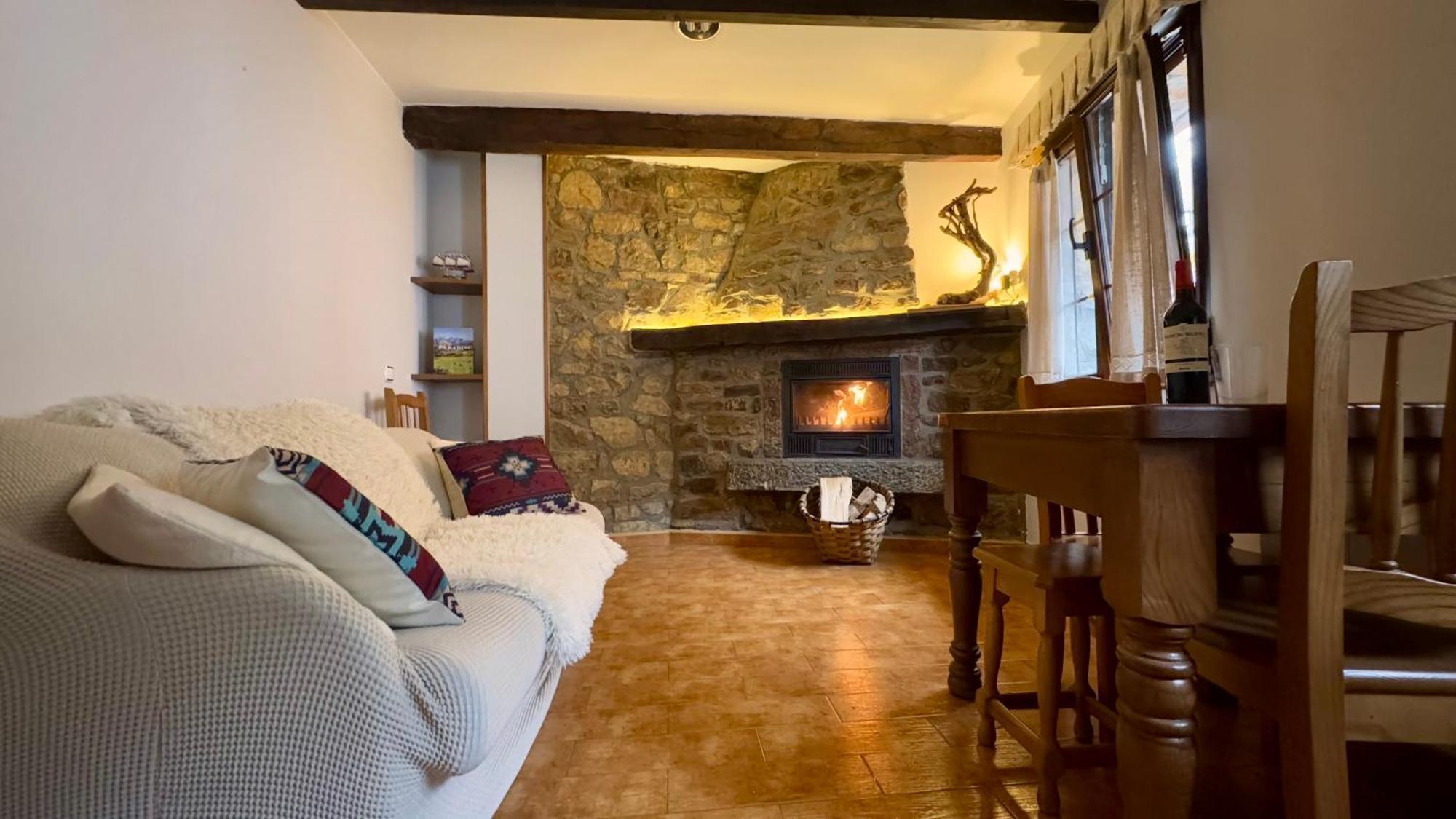 Y Casas De Aldea La Pornacal * Villar de Vildas